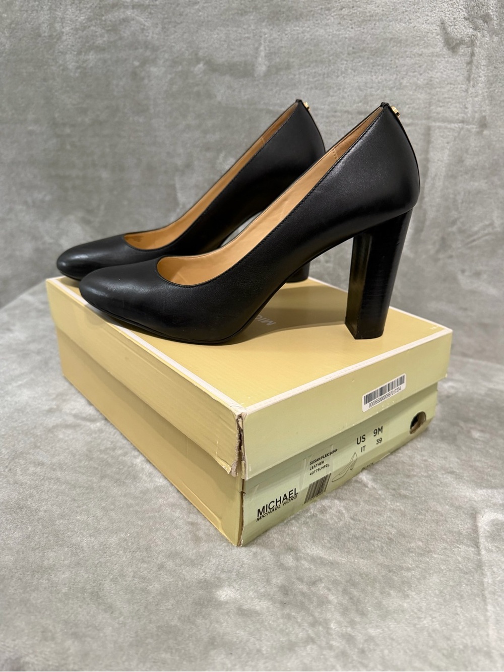 MICHAEL Michael Kors Susan Flex Pumps Leather Round-Toe Thick Heels 9
